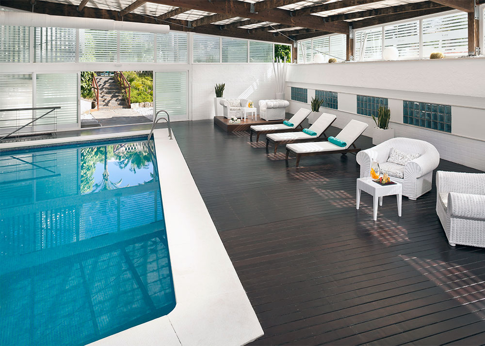 Piscine intérieure