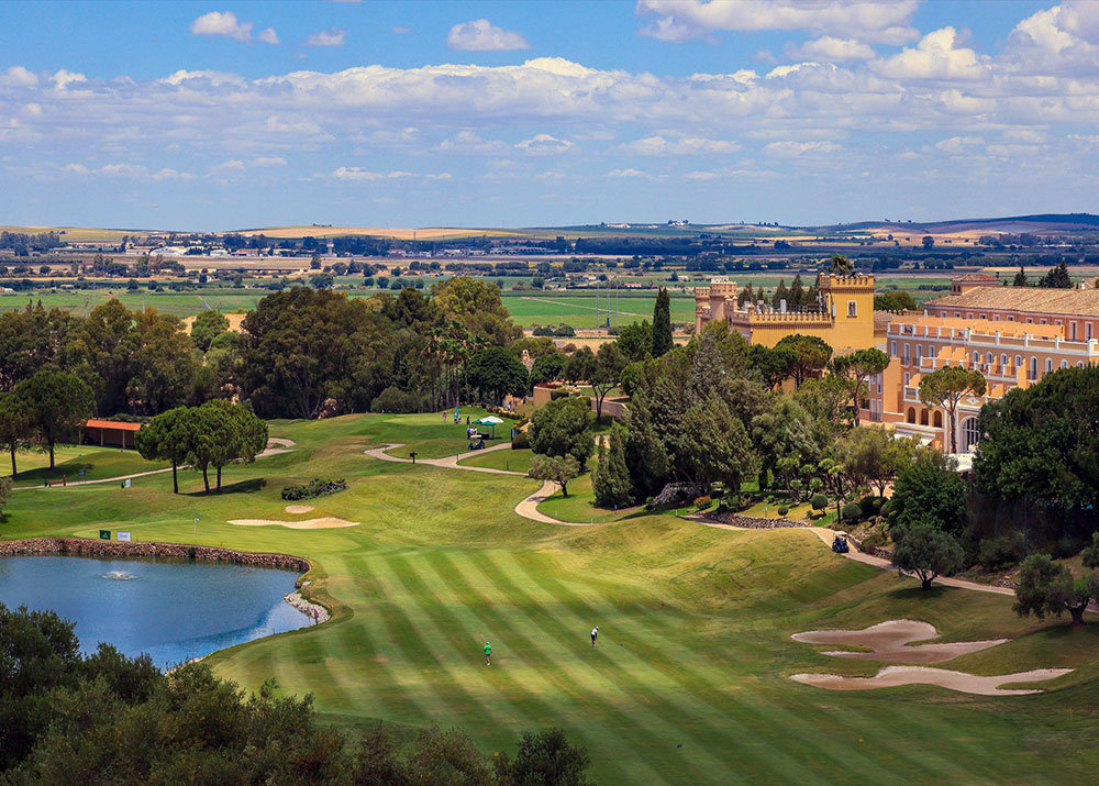 Hôtel et le golf trou 18