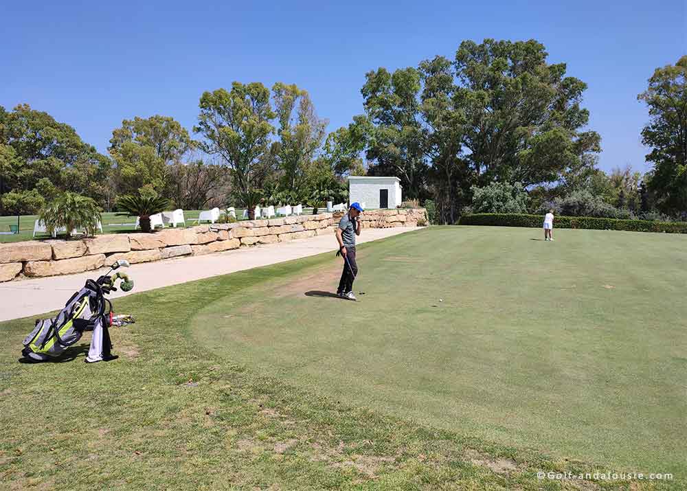 Putting green de cette académie